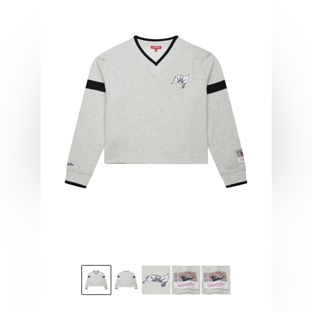 Women's Tampa Bay Buccaneers Mitchell & Ness Gray Cropped V-Neck Sweatshirt